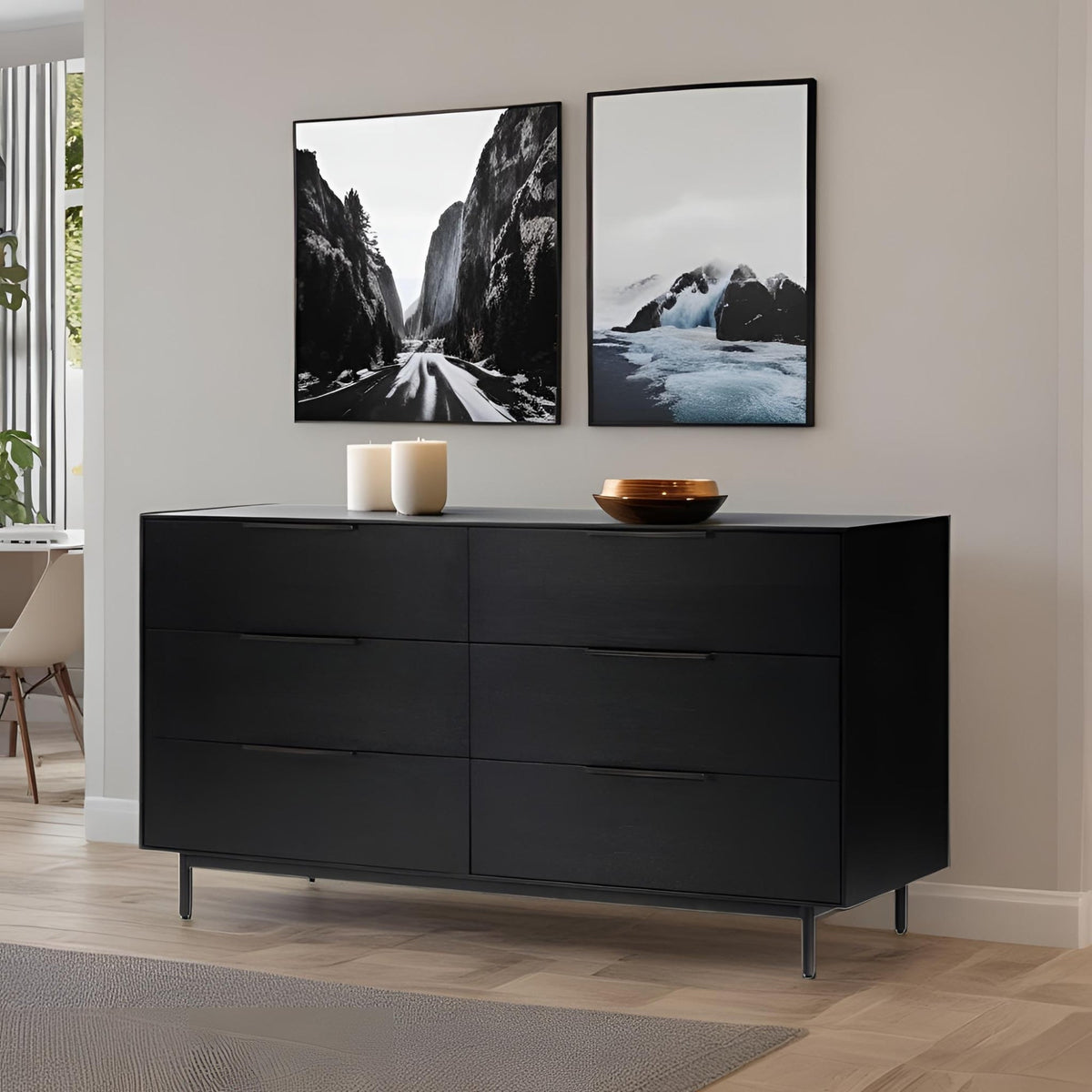 Akira Dresser, Schwarz