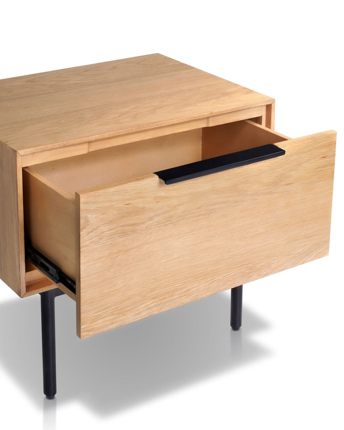 Akira Nachttisch, Light Oak